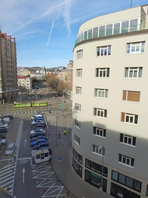Centrum Studio Apartment With The Self-Check-In Bratislava Exterior foto